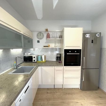 Cosy Apartment On The Beach - Кали Екстериор снимка