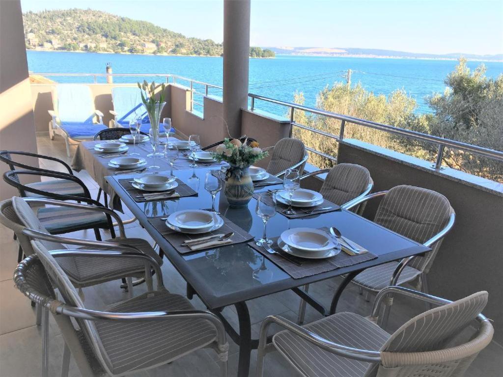 Cosy Apartment On The Beach - Кали Екстериор снимка